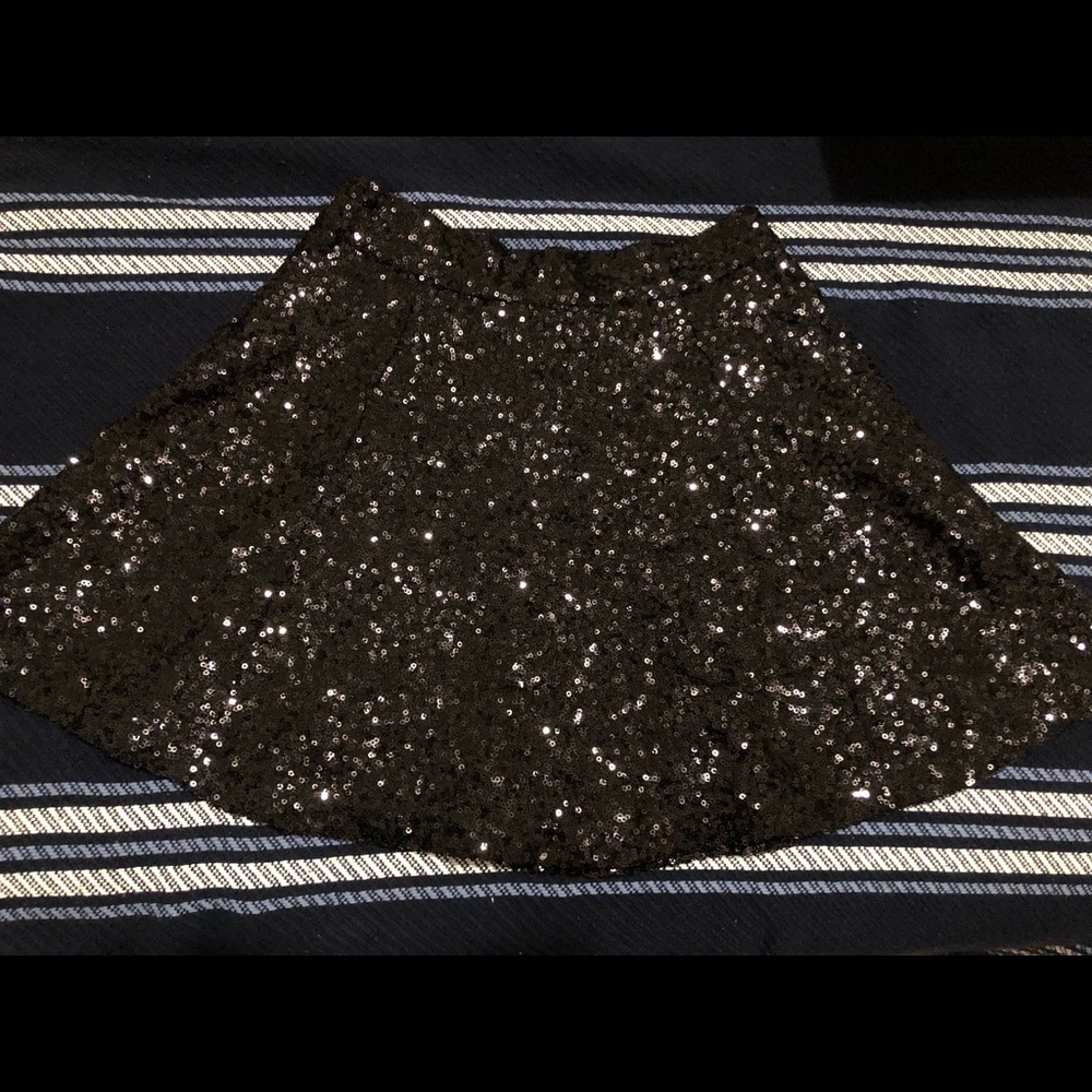 Small Black Sequin Miniskirt from Tobi